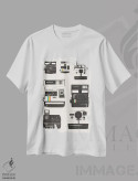 تیشرت سفید طرح دار مجموعه دوربین فوری، تزئینی اثر فلوران بُدار | immage.ir