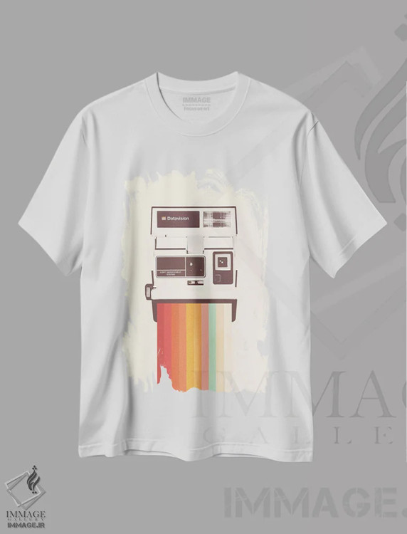 تیشرت سفید طرح دار رنگین کمان دوربین فوری، تزئینی اثر فلوران بُدار | immage.ir