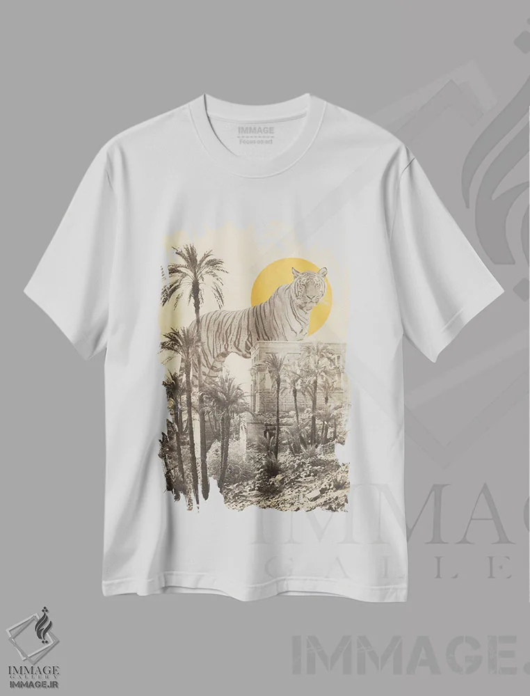 تیشرت سفید طرح دار ببر غول پیکر در ویرانه ها با درختان نخل، هنر دیجیتال اثر فلوران بُدار | فروشگاه ایماژ