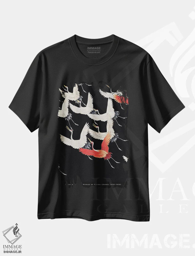 تیشرت مشکی طرح دار درناهای پروازکننده، دکور آسیایی اثر فلاور لاو چایلد | فروشگاه ایماژ