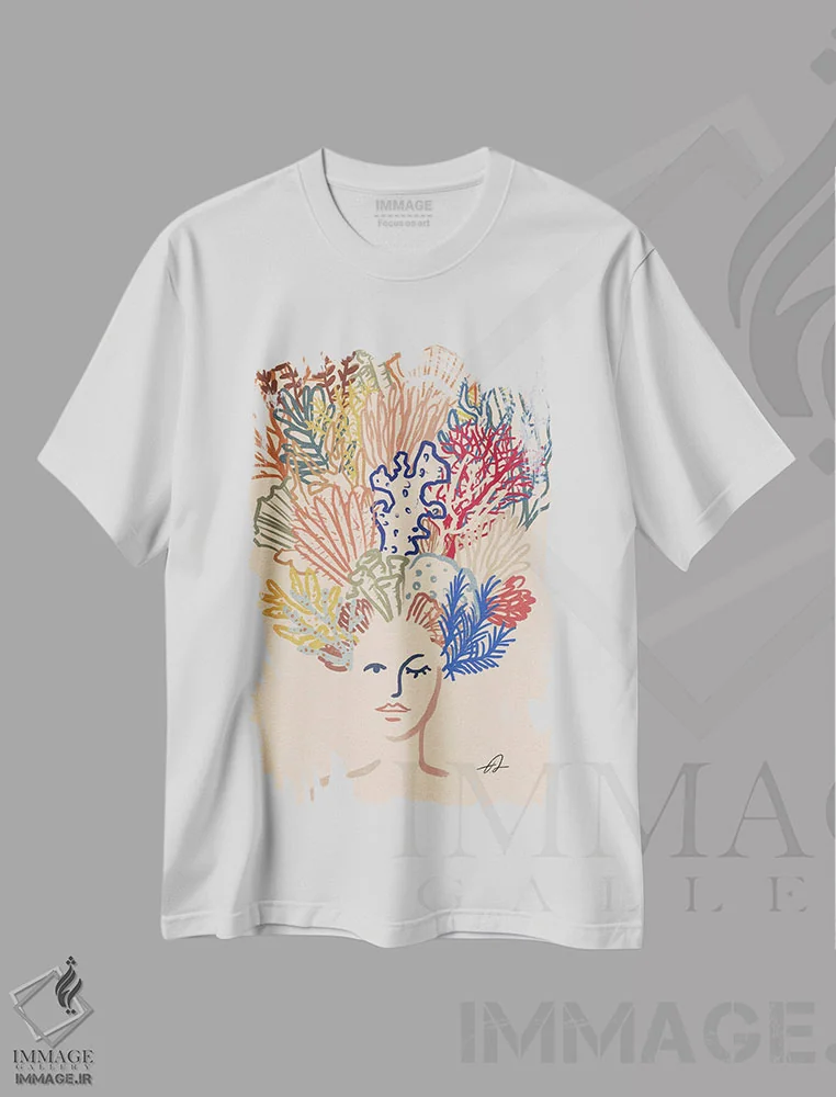 تیشرت سفید طرح دار مرجان ها در ذهن من، دکور ساحلی اثر فابیان لاواتر | immage.ir
