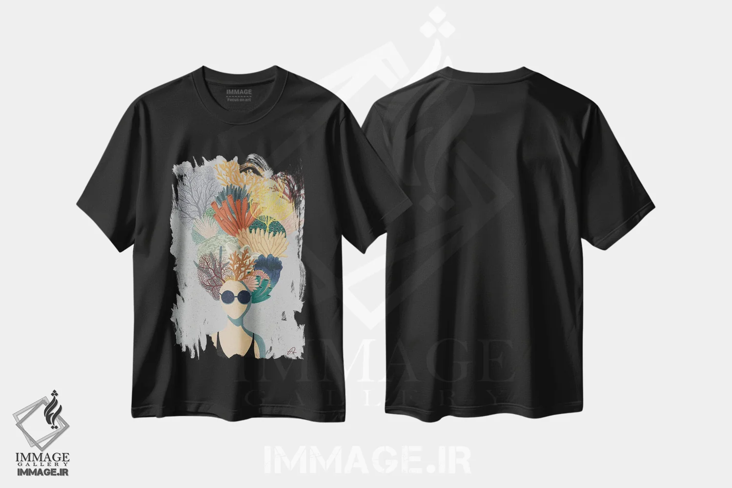 تیشرت مشکی طرح دار سر مرجانی، دکور ساحلی اثر فابیان لاواتر | immage.ir