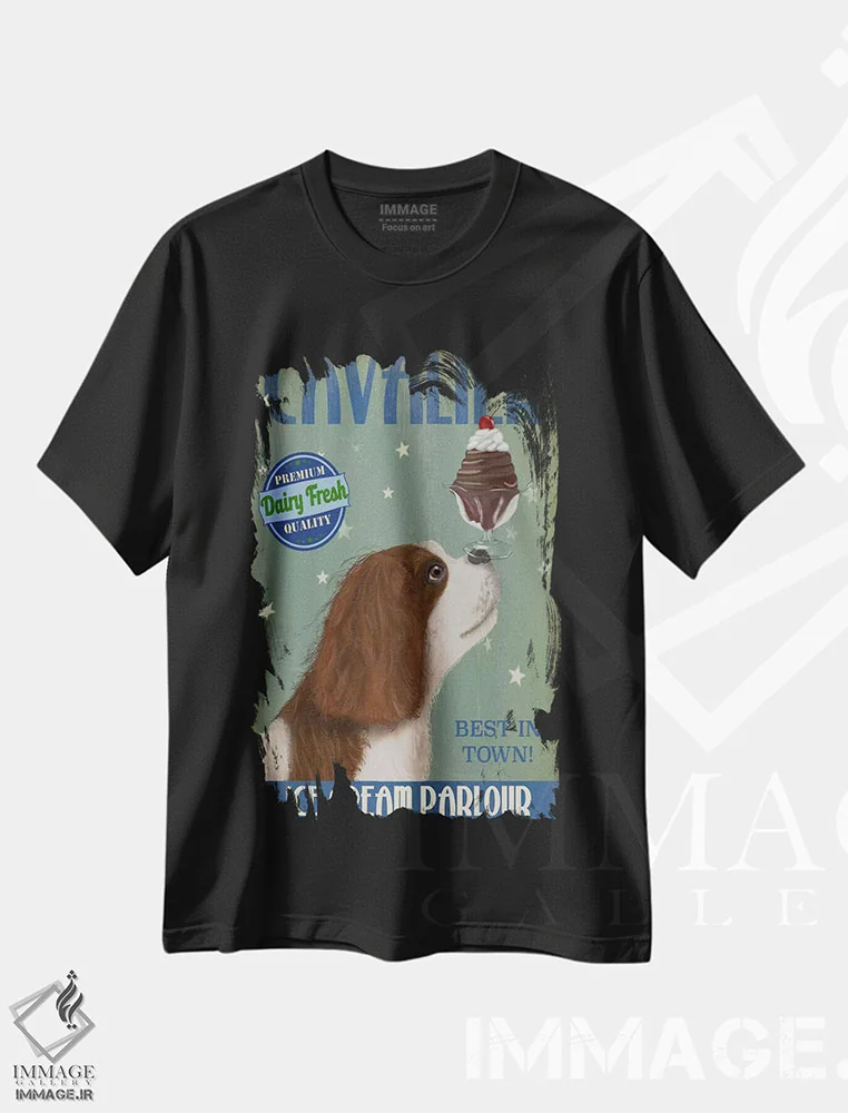 تیشرت مشکی طرح دار کاولیر کینگ چارلزدر بستنی فروشی، هنر دیجیتال اثر فب فانکی | immage.ir