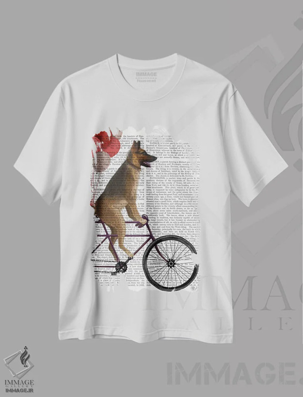 تیشرت سفید طرح دار ژرمن شپرد روی دوچرخه، پس زمینه چاپی، هنر دیجیتال اثر فب فانکی | فروشگاه ایماژ