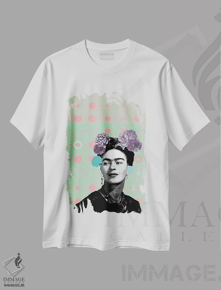 تیشرت سفید طرح دار لبخند فریدا، هنر دیجیتال اثر فانیتسا پترو | immage.ir