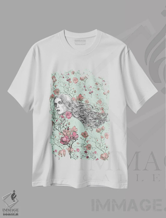 تیشرت سفید طرح دار زن در مرغزاری با گل های قرمز، دکور معاصر اثر فانیتسا پترو | فروشگاه ایماژ