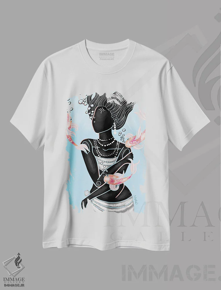 تیشرت سفید طرح دار "کوی"، هنر آمریکایی آفریقایی تبار اثر نیدیا دراز | immage.ir