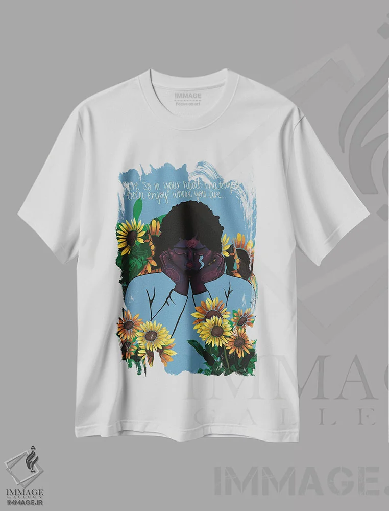 تیشرت سفید طرح دار "در ذهنت"، هنر دیجیتال اثر نیدیا دراز | فروشگاه ایماژ