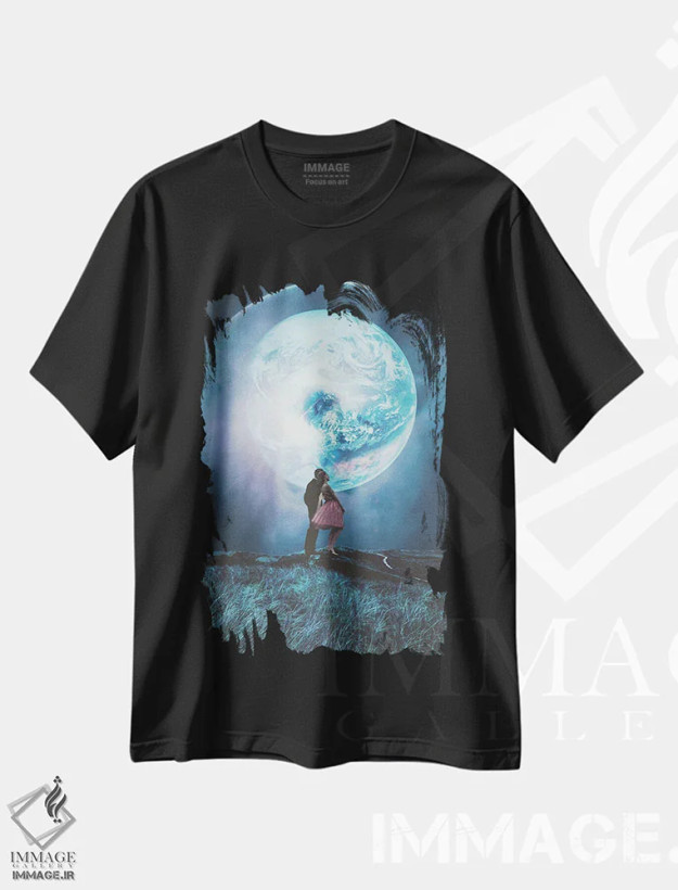 تیشرت مشکی طرح دار "دو میلیون سال از دیروز"، هنر فاخر معاصر اثر فرانک موس | فروشگاه ایماژ