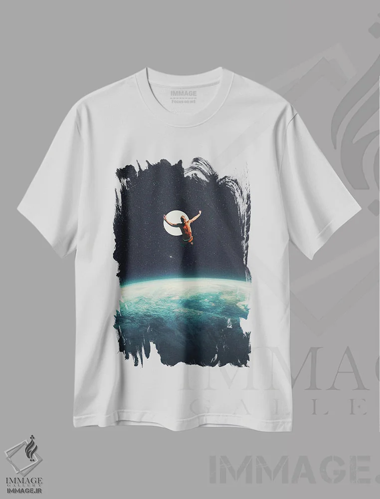 تیشرت سفید طرح دار "بازگشت به زمین با اراده ای برای تغییر"، هنر فاخر معاصر اثر فرانک موس | فروشگاه ایماژ