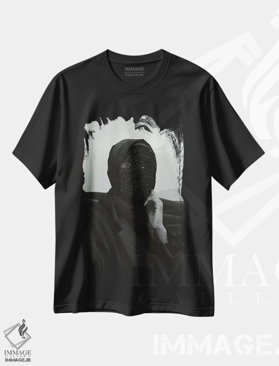 تیشرت مشکی طرح دار بدون عنوان ۲، عکاسی ترکیبی اثر فرن رودریگز | فروشگاه ایماژ