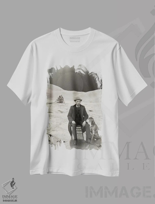 تیشرت سفید طرح دار مرد ماه، عکاسی ترکیبی اثر فرن رودریگز | فروشگاه ایماژ