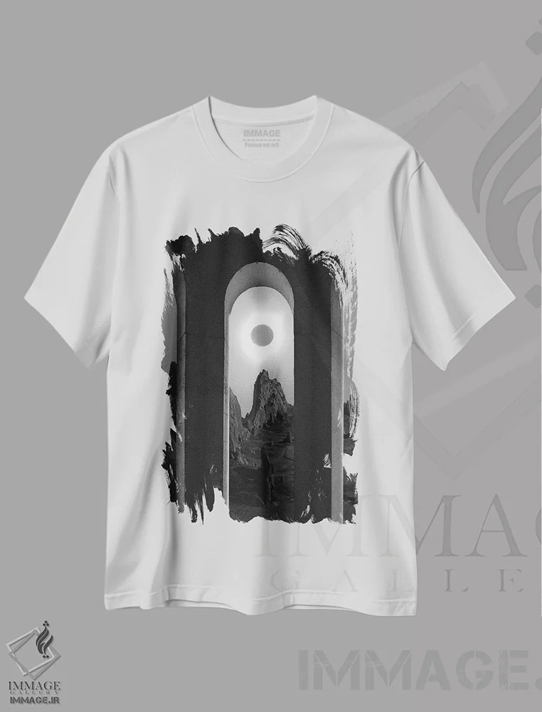 تیشرت سفید طرح دار نوآر، عکاسی ترکیبی اثر فرن رودریگز | فروشگاه ایماژ