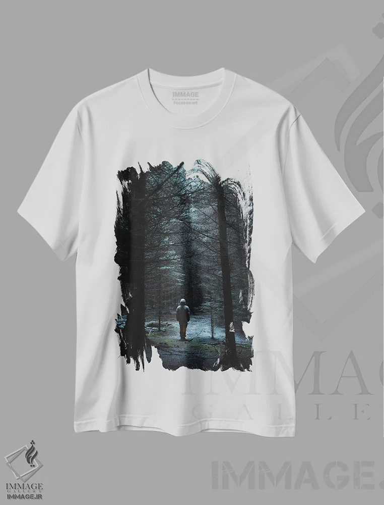 تیشرت سفید طرح دار گم شده در طبیعت وحشی، مدیوم اثر استفن فوس بک | immage.ir