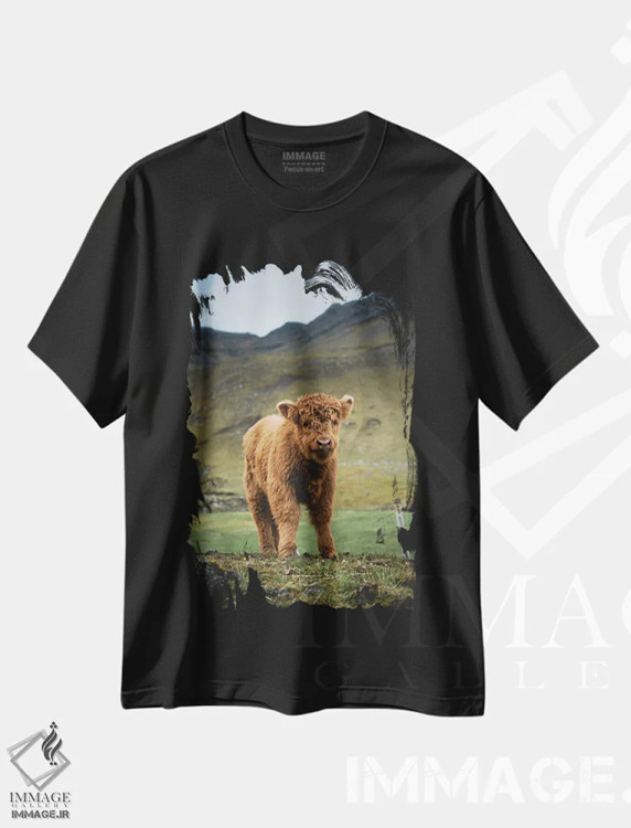 تیشرت مشکی طرح دار گوساله گاومیش کوهستانی، مدیوم اثر استفن فوس بک | immage.ir