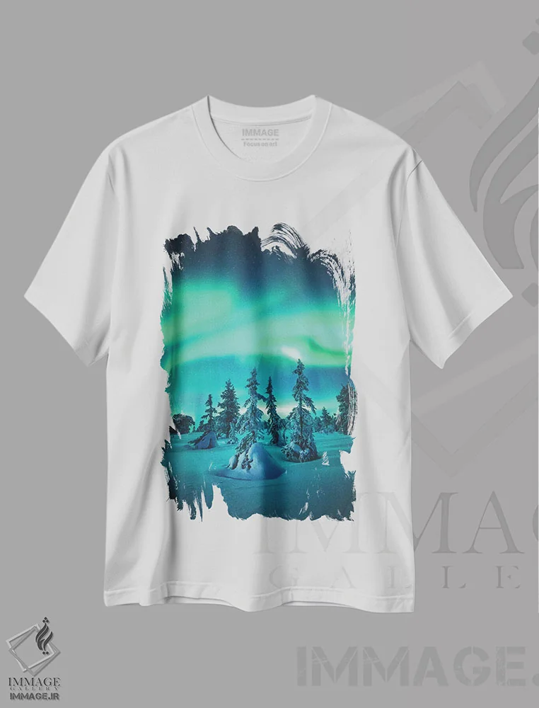 تیشرت سفید طرح دار تک چهره خانوادگی، مدیوم اثر استفن فوس بک | immage.ir