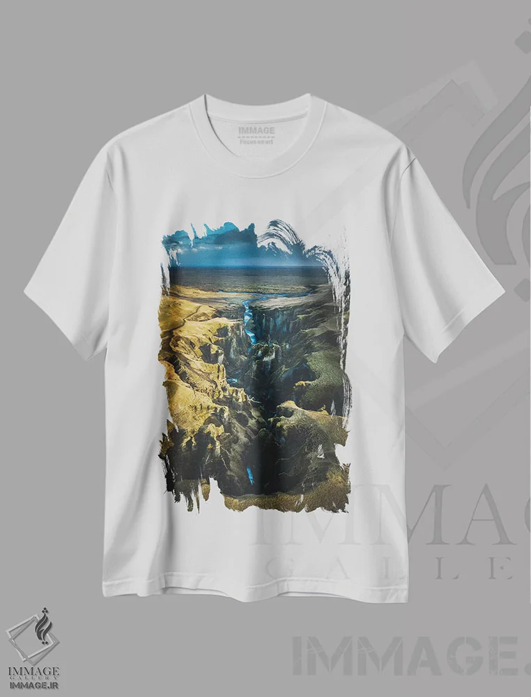 تیشرت سفید طرح دار دره های ایسلند I، مدیوم اثر استفن فوس بک | immage.ir