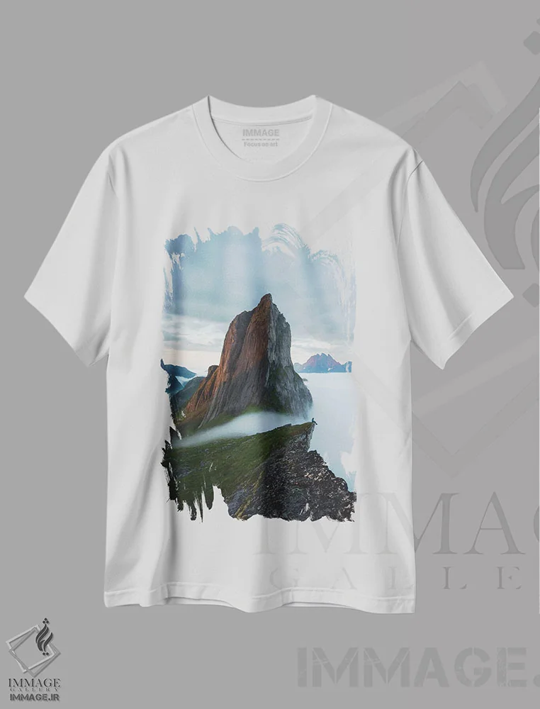 تیشرت سفید طرح دار نیمه شب و آرامش، مدیوم اثر استفن فوس بک | immage.ir