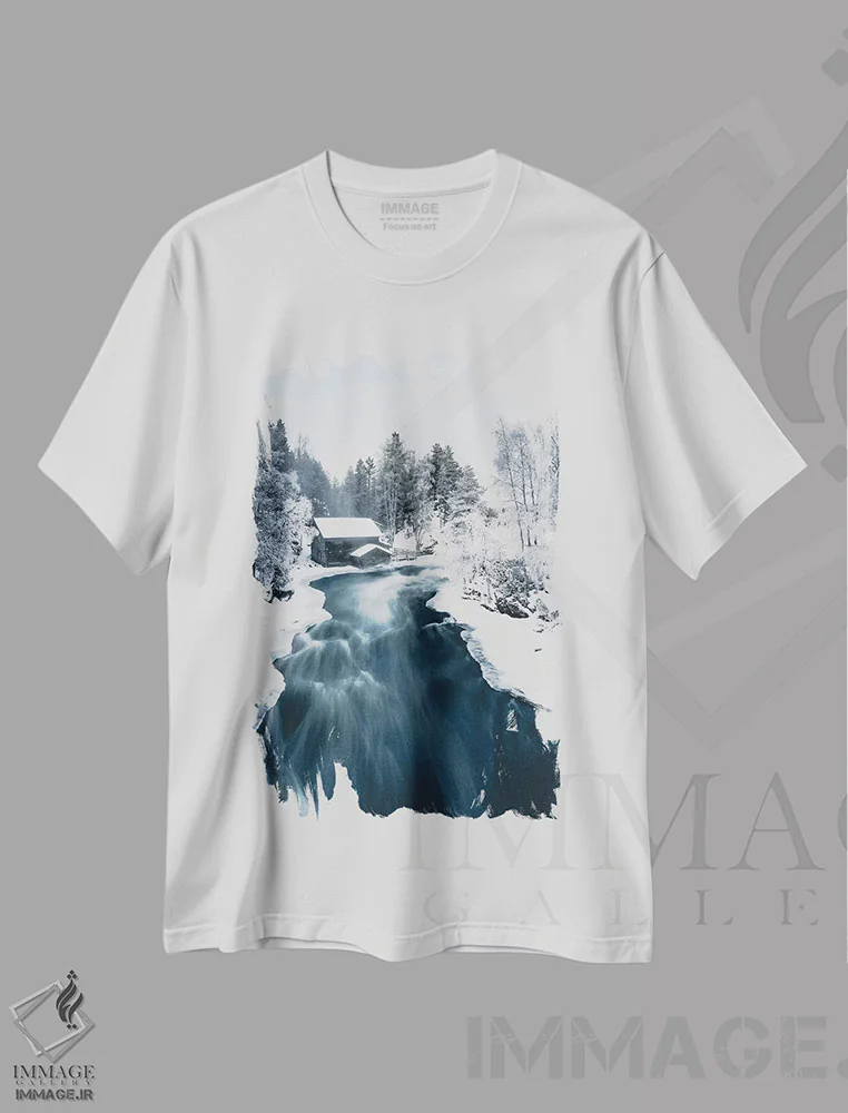 تیشرت سفید طرح دار آسیاب در کوسامو، فنلاند، دکور تعطیلات اثر استفن فوس بک | فروشگاه ایماژ