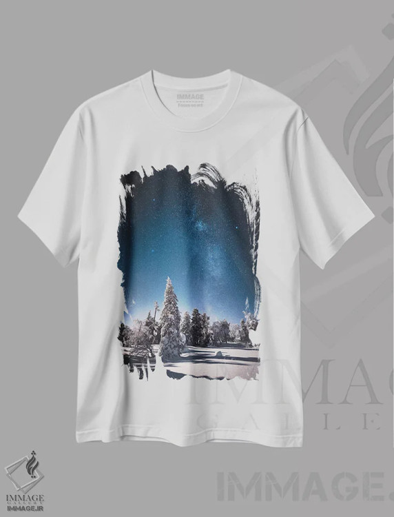 تیشرت سفید طرح دار ریسیتونتوری، فنلاند I، دکور تعطیلات اثر استفن فوس بک | فروشگاه ایماژ