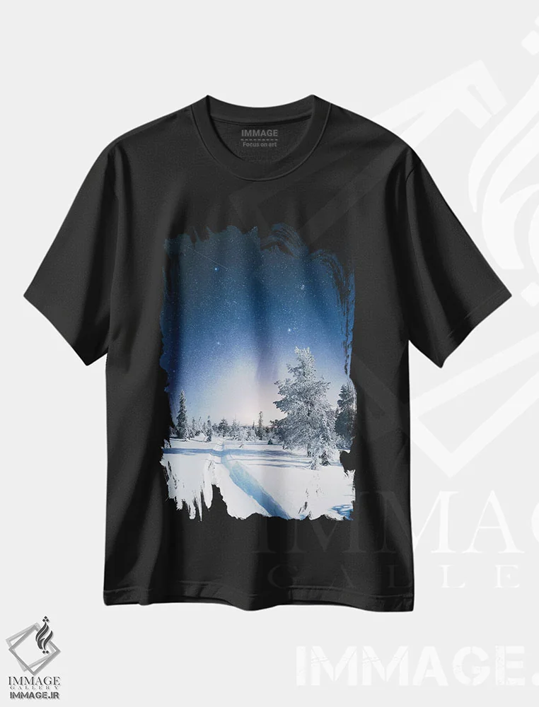 تیشرت مشکی طرح دار ریسیتونتوری، فنلاند II، دکور تعطیلات اثر استفن فوس بک | فروشگاه ایماژ