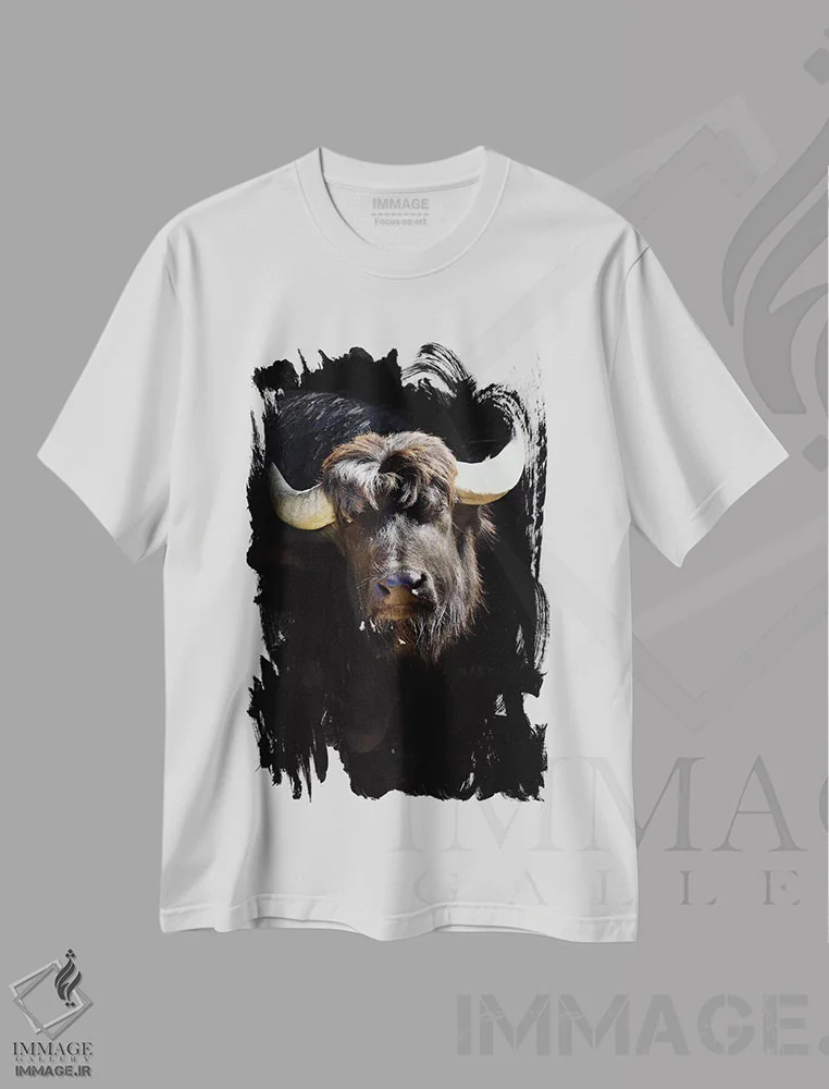 تیشرت سفید طرح دار گاومیش، مدیوم اثر گوران آناستاسوفسکی | فروشگاه ایماژ
