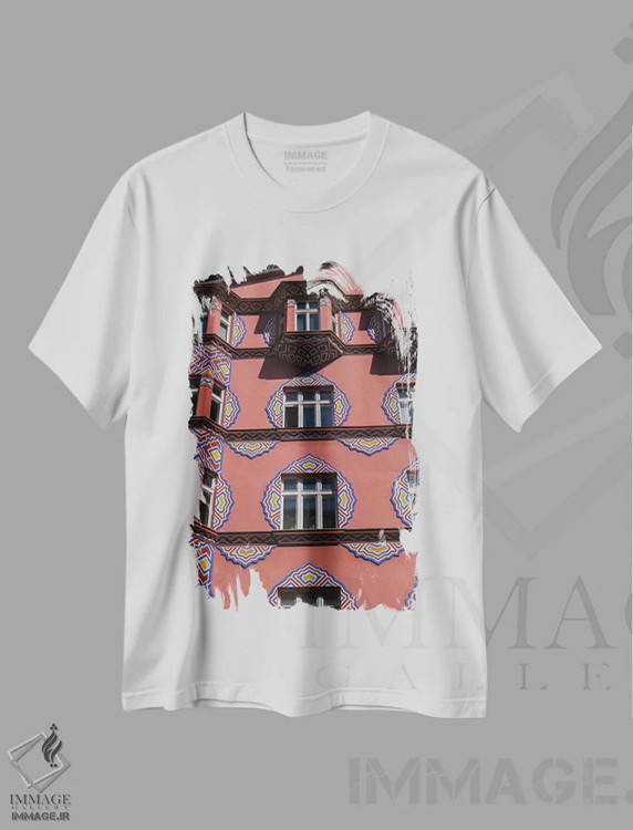 تیشرت سفید طرح دار ساختمان روبان دوزی، عکاسی ترکیبی اثر گیلیارد برسسان | immage.ir