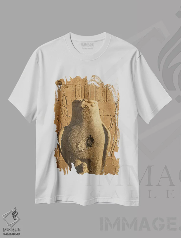 تیشرت سفید طرح دار خدای هروس، عکاسی ترکیبی اثر گیلیارد برسسان | فروشگاه ایماژ