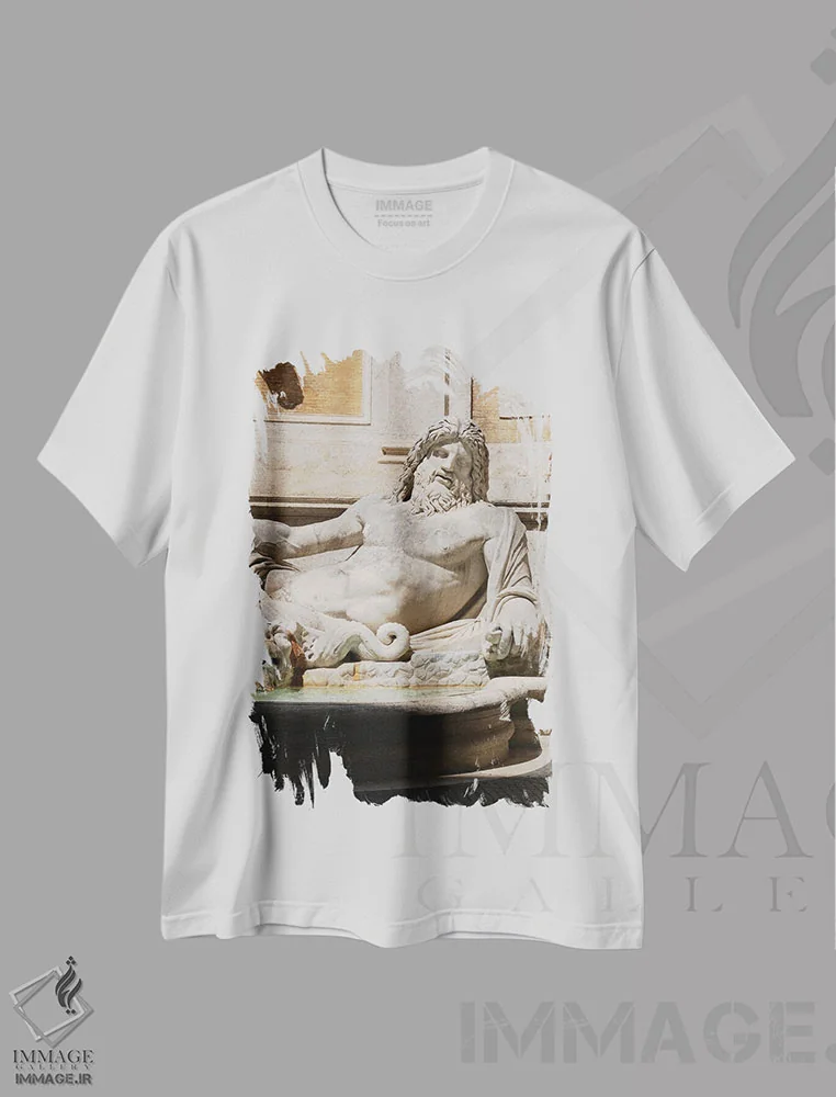 تیشرت سفید طرح دار پوسایدون، عکاسی ترکیبی اثر گیلیارد برسسان | فروشگاه ایماژ