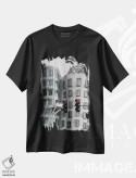تیشرت مشکی طرح دار ساختمان کج، عکاسی با رنگ های درخشان اثر گیلیارد برسسان | immage.ir