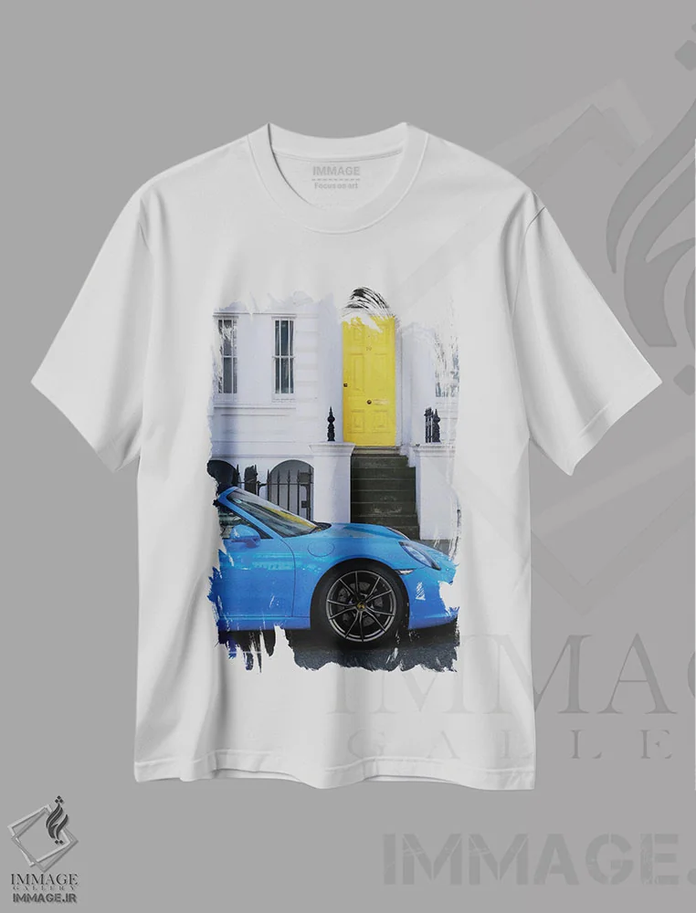 تیشرت سفید طرح دار ماشین آبی و در زرد، مدیوم اثر گیلیارد برسسان | immage.ir