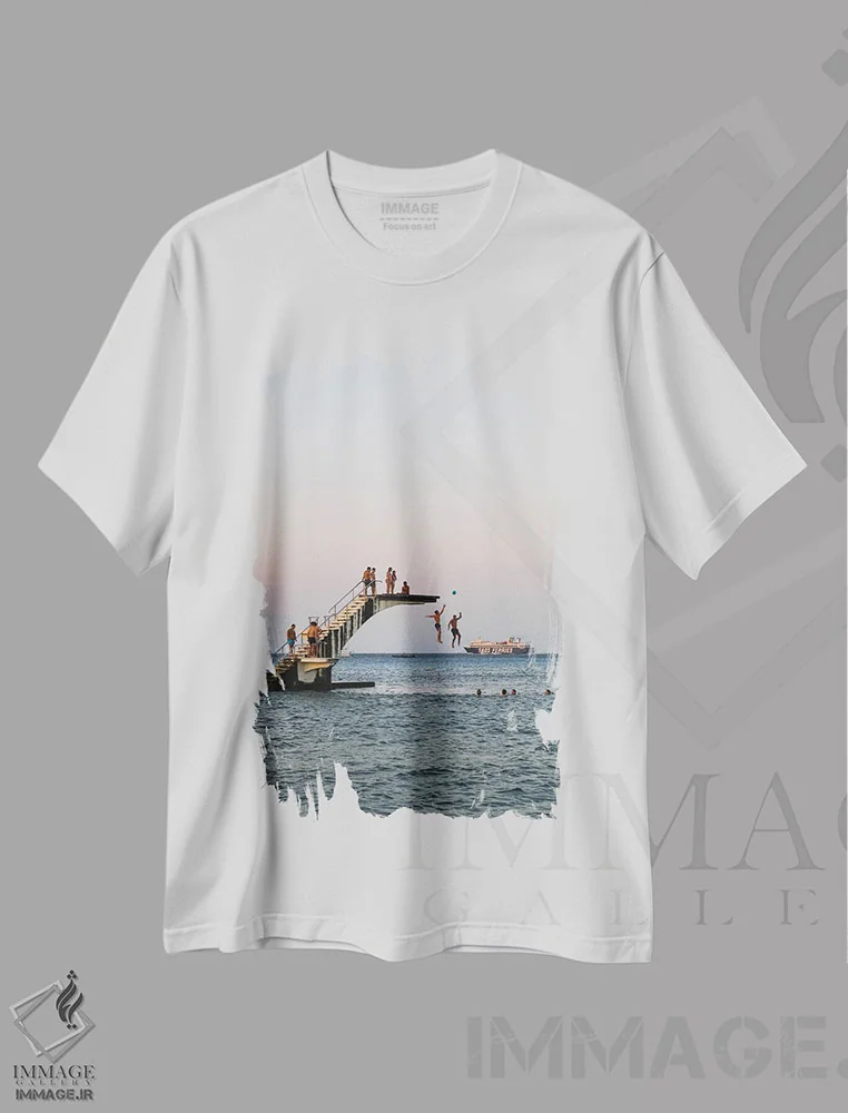 تیشرت سفید طرح دار برخورد با آب، مدیوم اثر گیلیارد برسسان | immage.ir