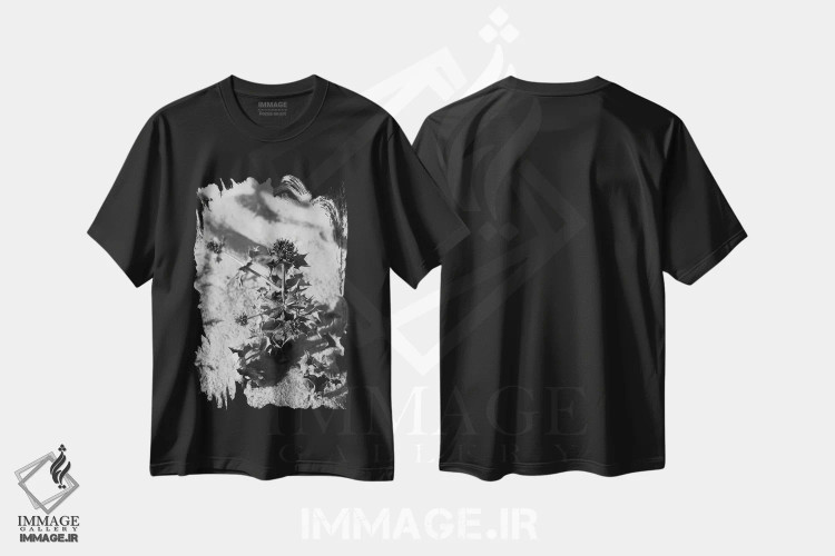 تیشرت مشکی طرح دار گیاه تابستانی در ساحل، عکاسی سیاه و سفید اثر گیلیارد برسسان | immage.ir