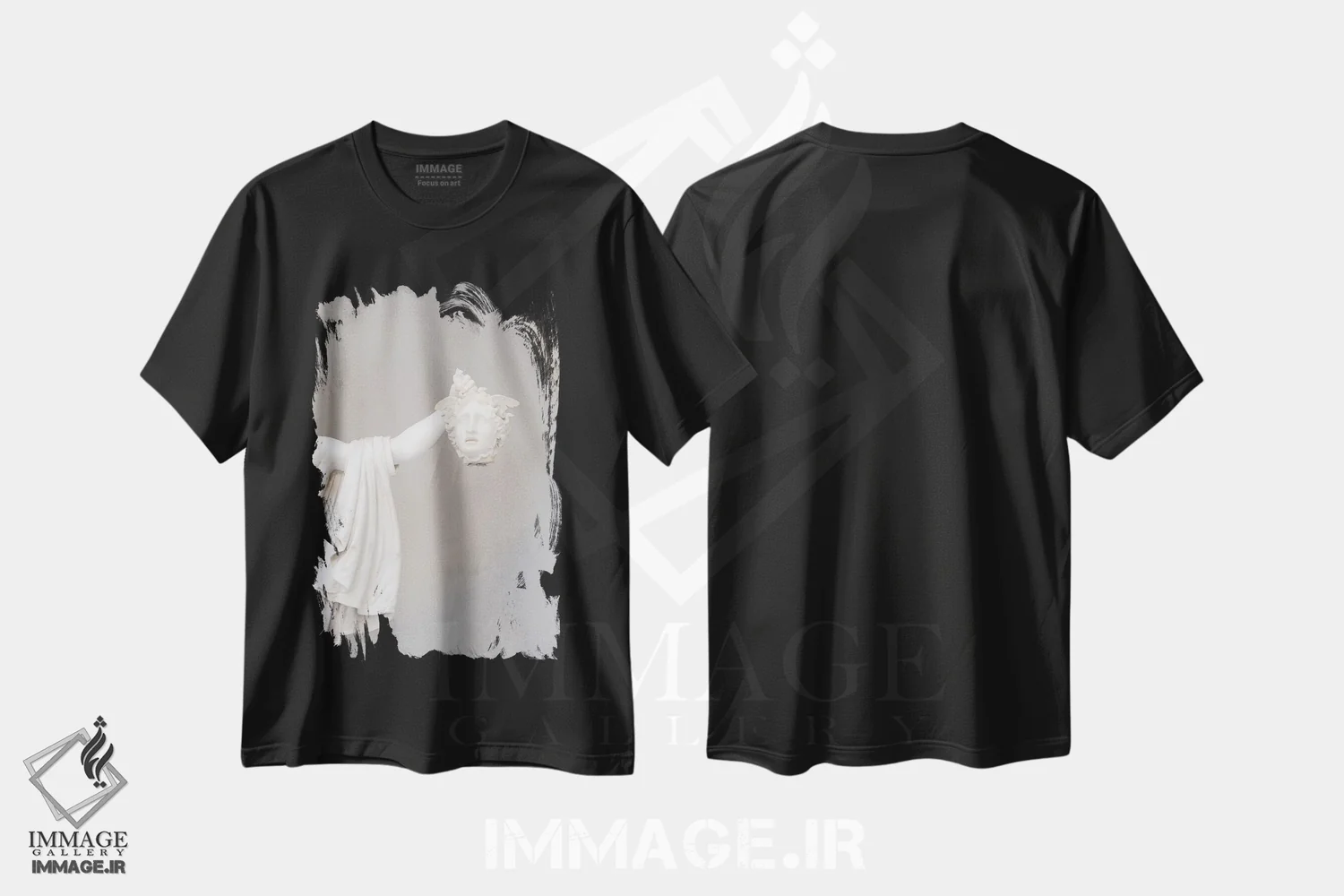 تیشرت مشکی طرح دار سر مدوسا، دکوراسیون جایگزین اثر گیلیارد برسسان | immage.ir