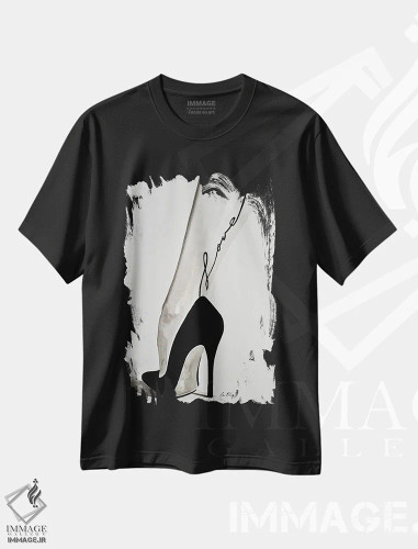 تیشرت مشکی طرح دار عشق همان عشق است، هنر تزئینی سیاه و سفید اثر گیل لبلو | فروشگاه ایماژ