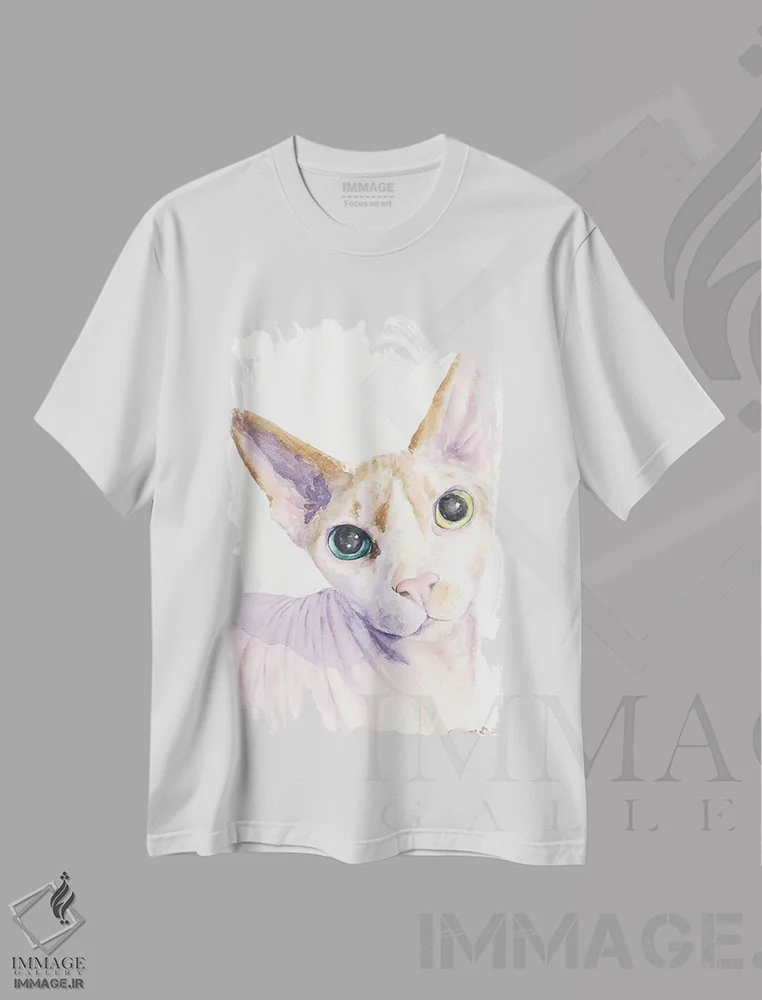 تیشرت سفید طرح دار گربه اسفنکس، مدیوم اثر جورج دیاچنکو | immage.ir
