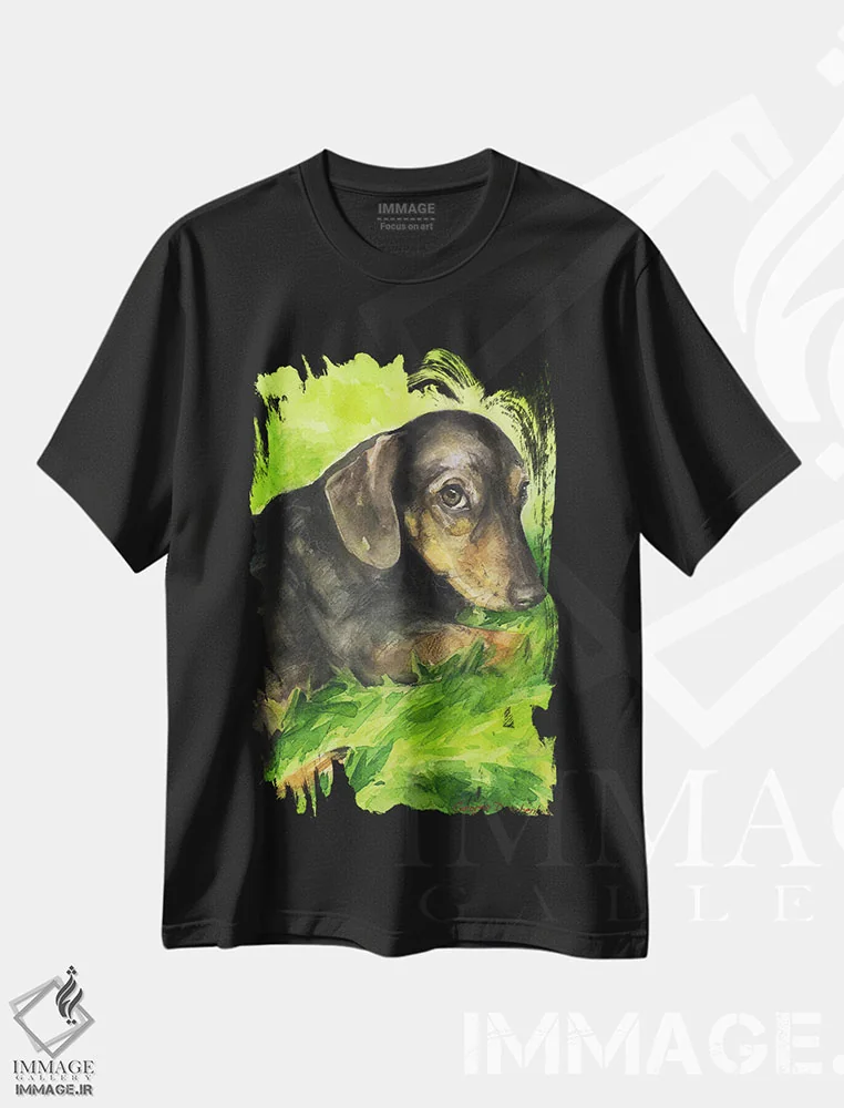 تیشرت مشکی طرح دار داشهاند بامزه روی چمن، مدیوم اثر جورج دیاچنکو | فروشگاه ایماژ