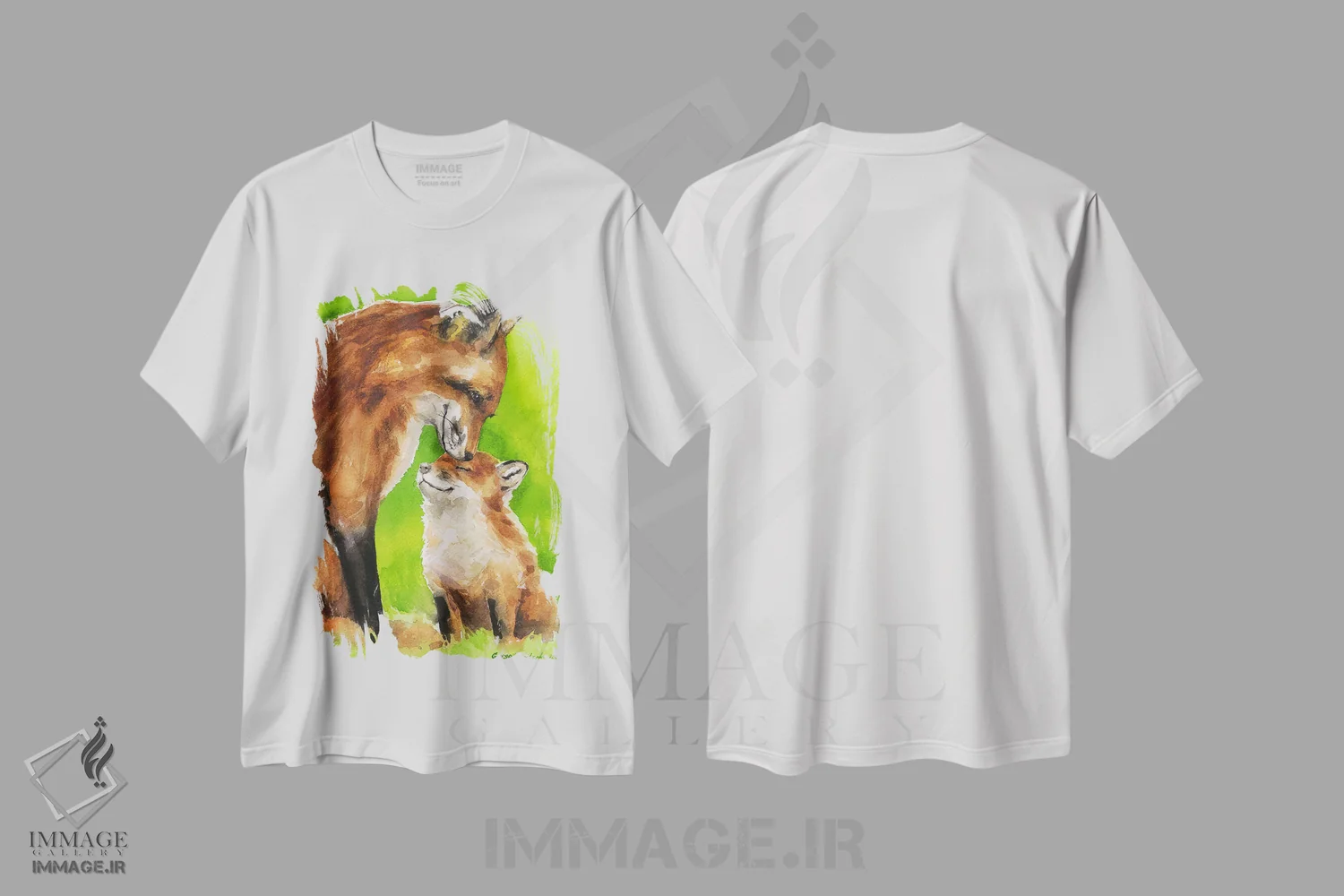 تیشرت سفید طرح دار روباه و بچه اش، تزئینی اثر جورج دیاچنکو | فروشگاه ایماژ