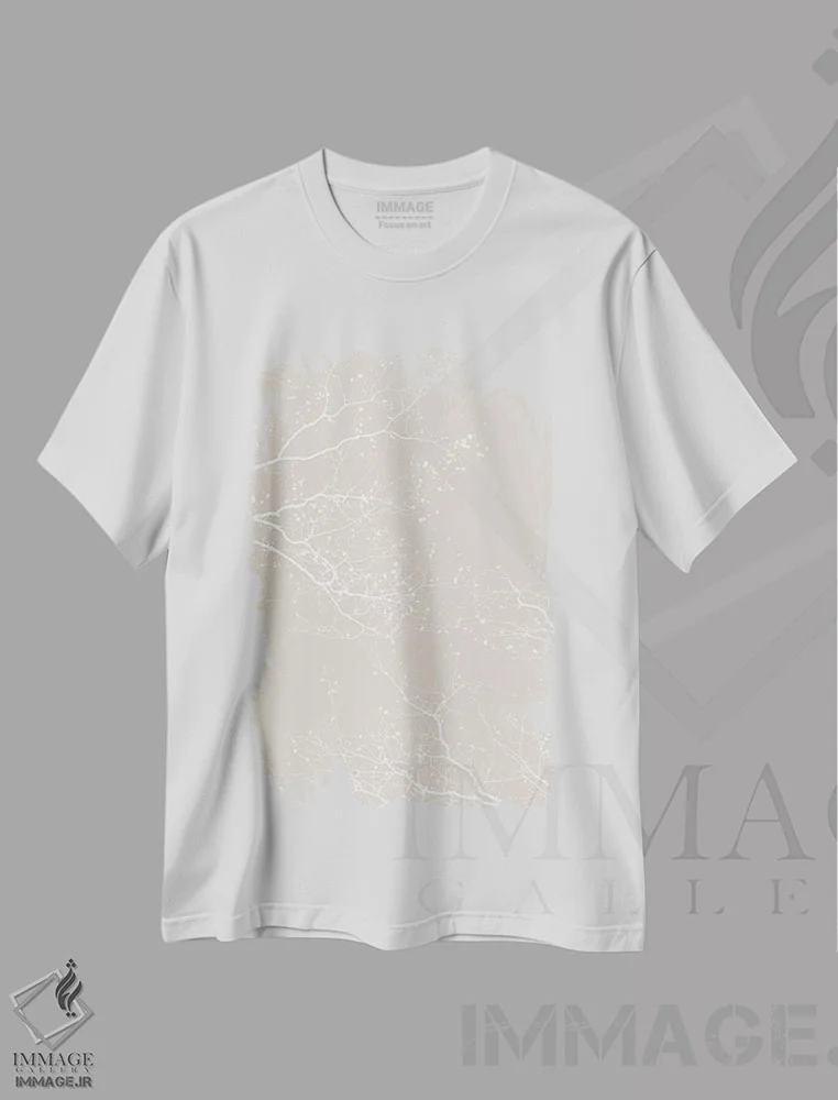 تیشرت سفید طرح دار شاخه ها، دکور معاصر اثر مونیکا استریگل | immage.ir