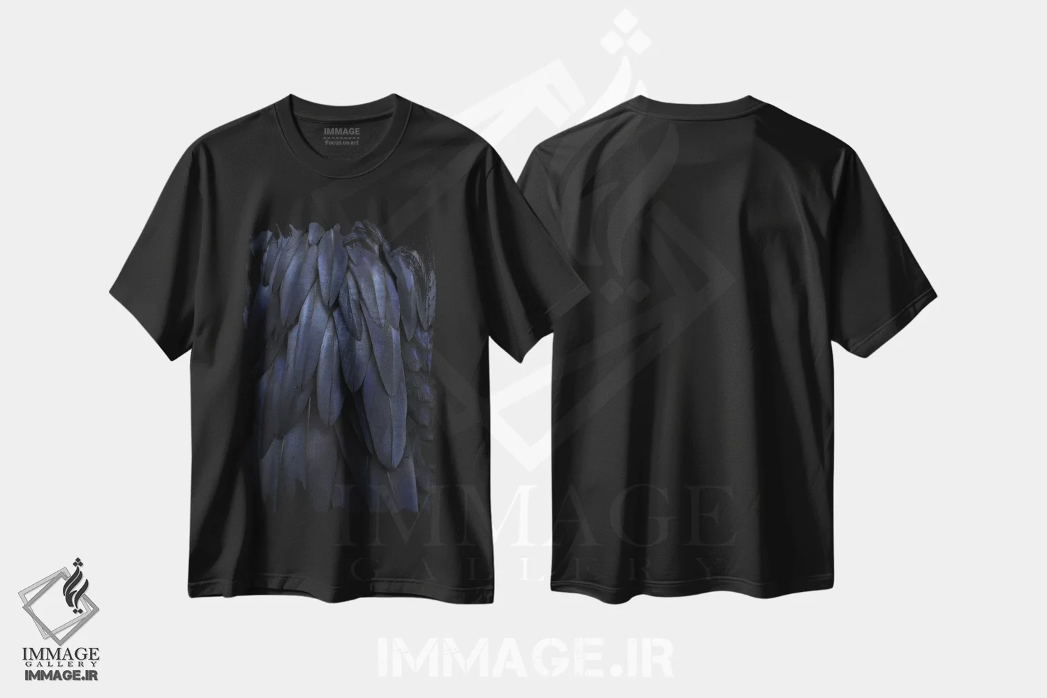 تیشرت مشکی طرح دار پرها، دکوراسیون جایگزین اثر مونیکا استریگل | immage.ir