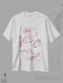 تیشرت سفید طرح دار گل های صدتومانی صورتی، تزئینی اثر مونیکا استریگل | immage.ir