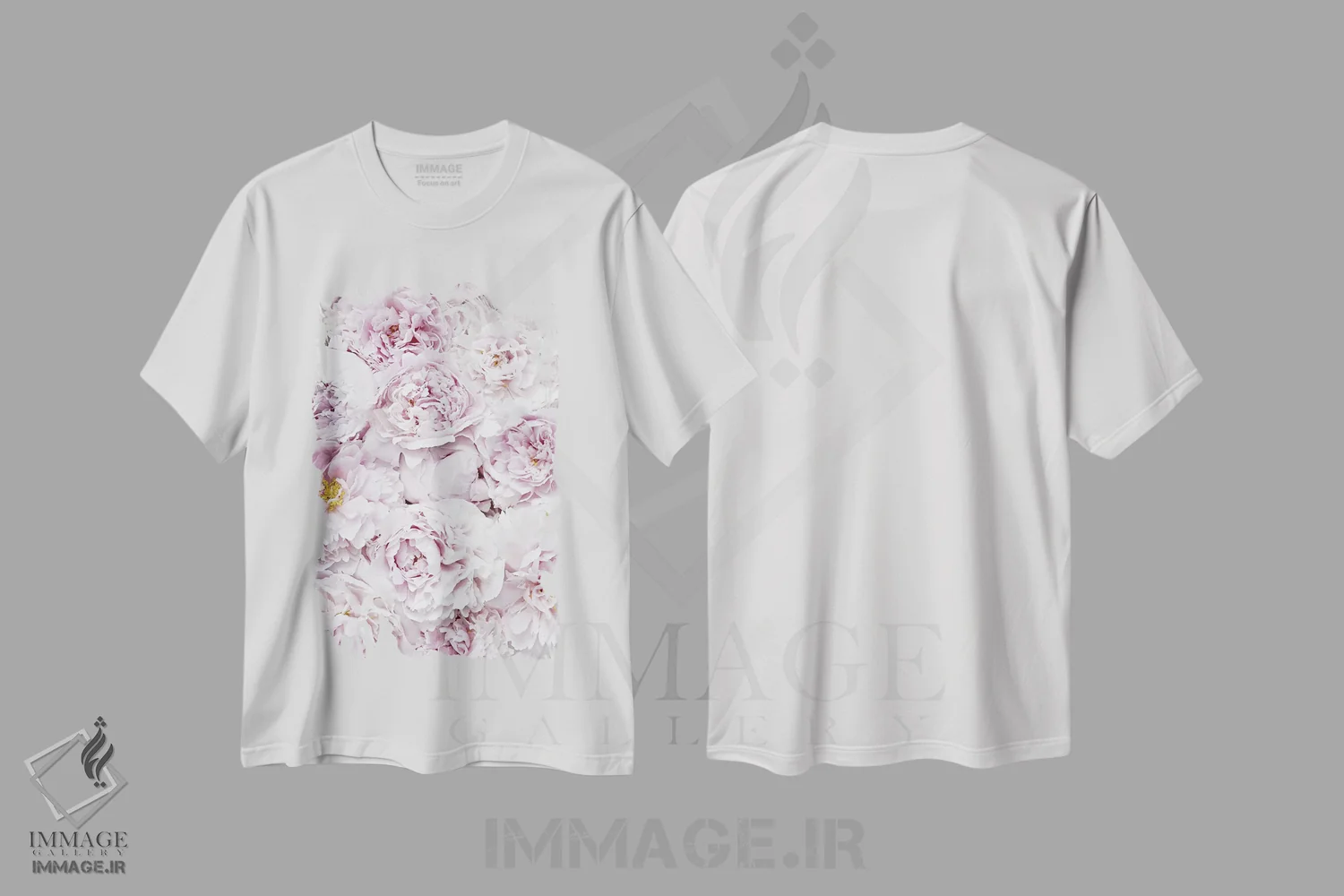 تیشرت سفید طرح دار گل های صدتومانی صورتی، تزئینی اثر مونیکا استریگل | immage.ir