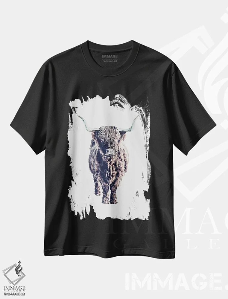تیشرت مشکی طرح دار گاو کوهستانی کالین، سفید، دکور روستایی اثر مونیکا استریگل | فروشگاه ایماژ