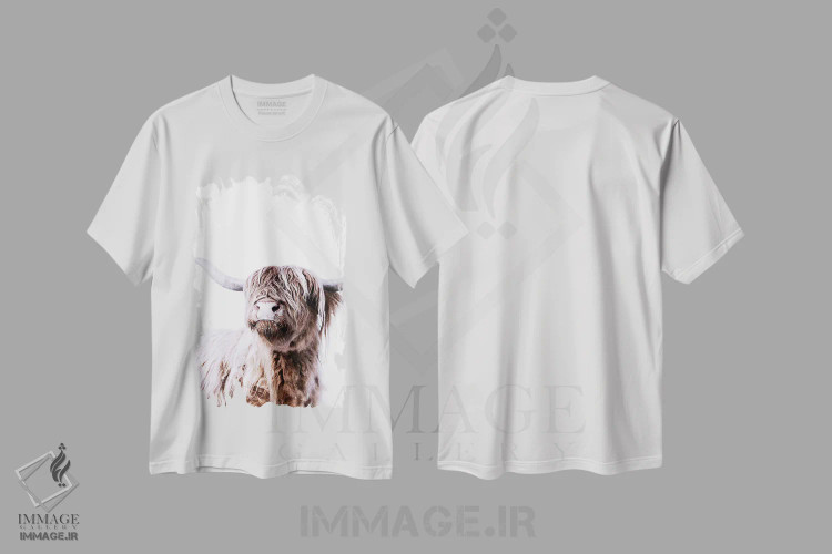 تیشرت سفید طرح دار گاو کوهستانی فریدا، دکور روستایی اثر مونیکا استریگل | فروشگاه ایماژ