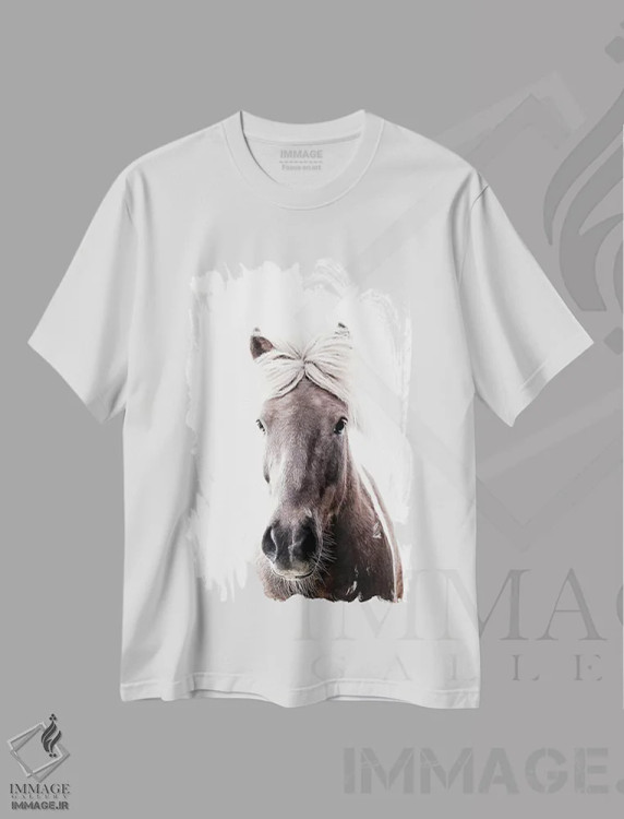 تیشرت سفید طرح دار اسب ایسلندی لوسی I، دکور روستایی اثر مونیکا استریگل | immage.ir