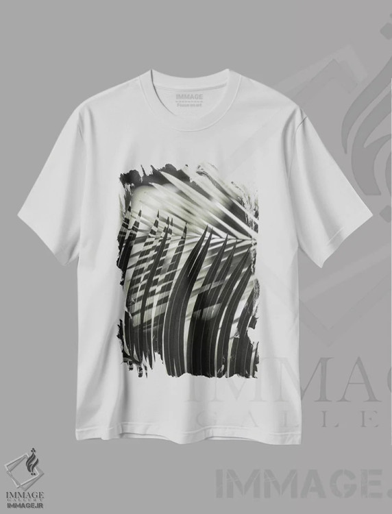 تیشرت سفید طرح دار برگ های نخل با سایه های سبز، تزئینی اثر مونیکا استریگل | فروشگاه ایماژ