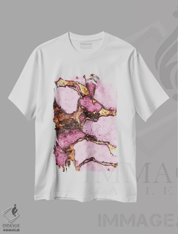 تیشرت سفید طرح دار سنگ قیمتی و طلا اثر مونیکا استریگل | فروشگاه ایماژ