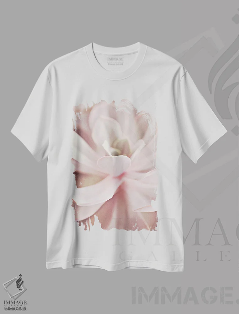 تیشرت سفید طرح دار رز ساکولنت پاستلی، تزئینی اثر مونیکا استریگل | فروشگاه ایماژ