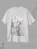 تیشرت سفید طرح دار گل وحشی مخملی تیره I، تزئینی اثر مونیکا استریگل | immage.ir