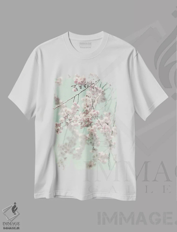 تیشرت سفید طرح دار بهار شاد II اثر مونیکا استریگل | immage.ir